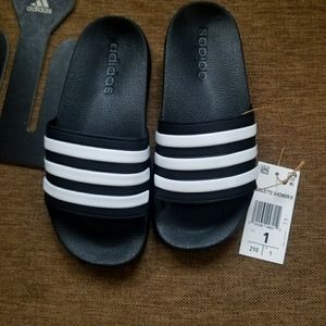 BRAND NEW, Adidas Adilette Shower K Slides - Size 1 - in Box